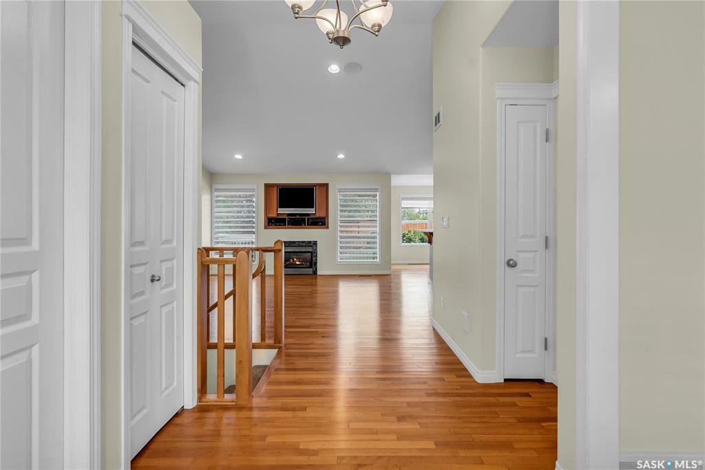 Property Photo: 327 Bolton Way SK S7T 0A2