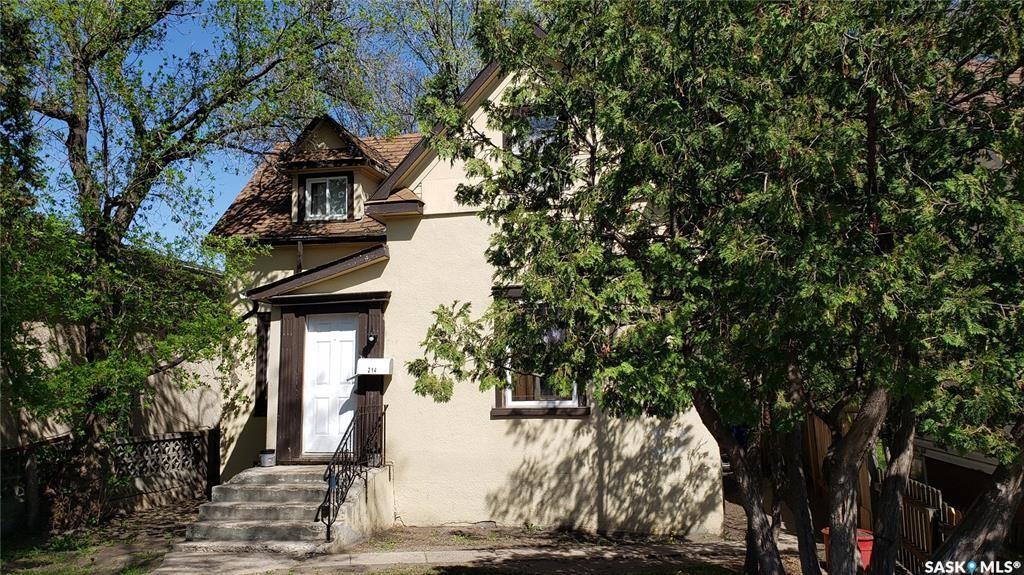 Property Photo: 214 I Avenue S SK S7M 1X9