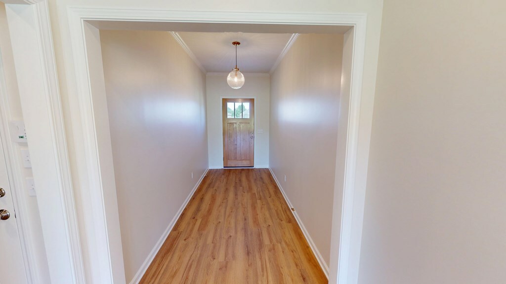 Property Photo: 203 Courtland AL 36301