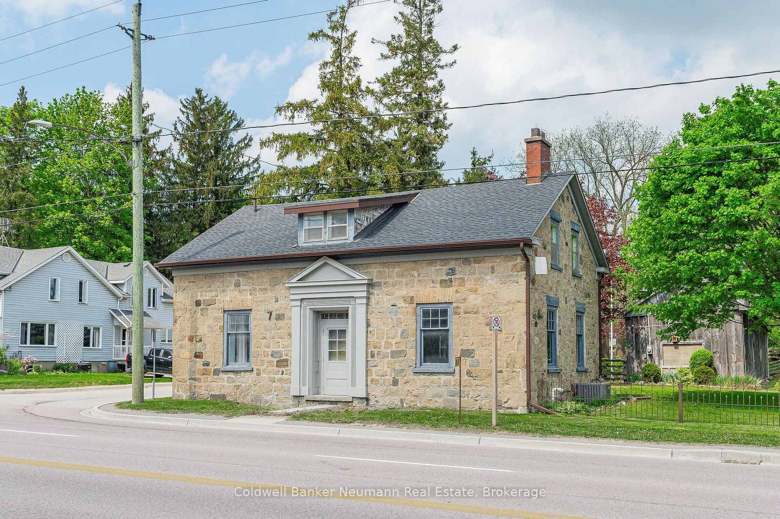 Property Photo:  52 Brock Road S  ON N0B 2J0 