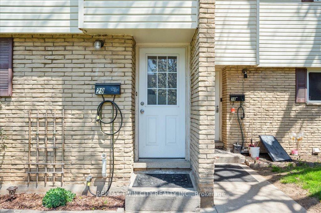 Property Photo: 211 Veronica Drive 29 ON N2A 2R8