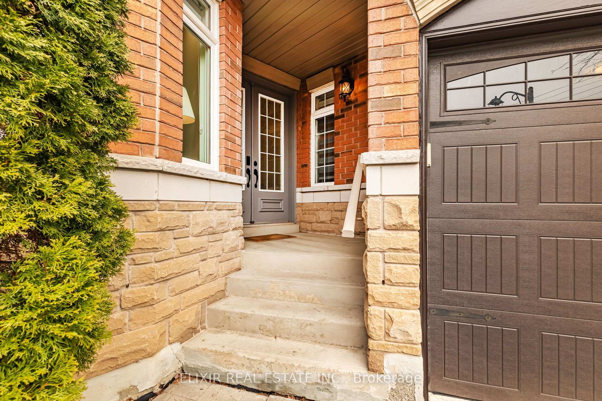 Property Photo: 397 Burloak Drive E ON L6L 6W8