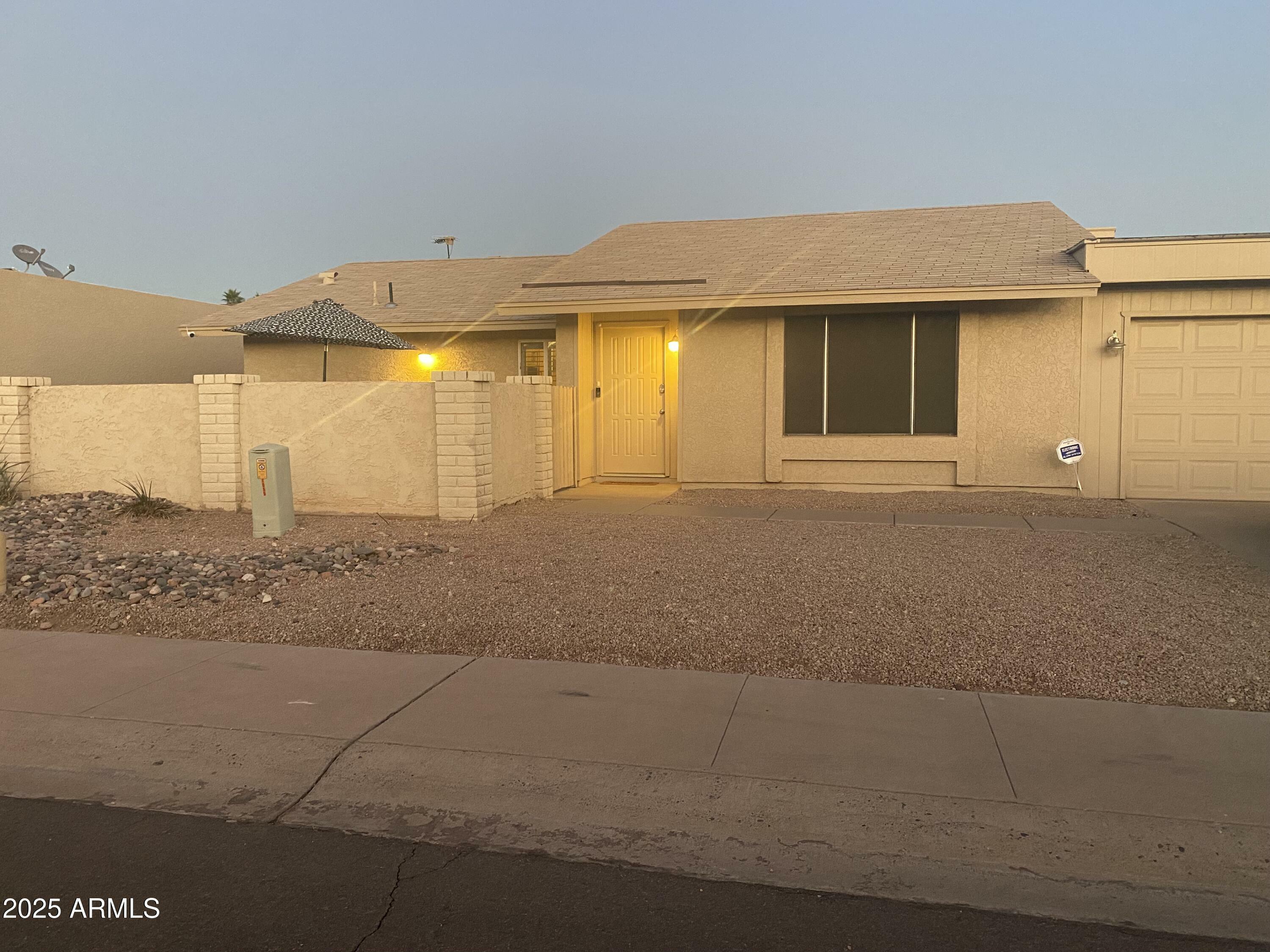 Property Photo: 1055 N 86th Place AZ 85257