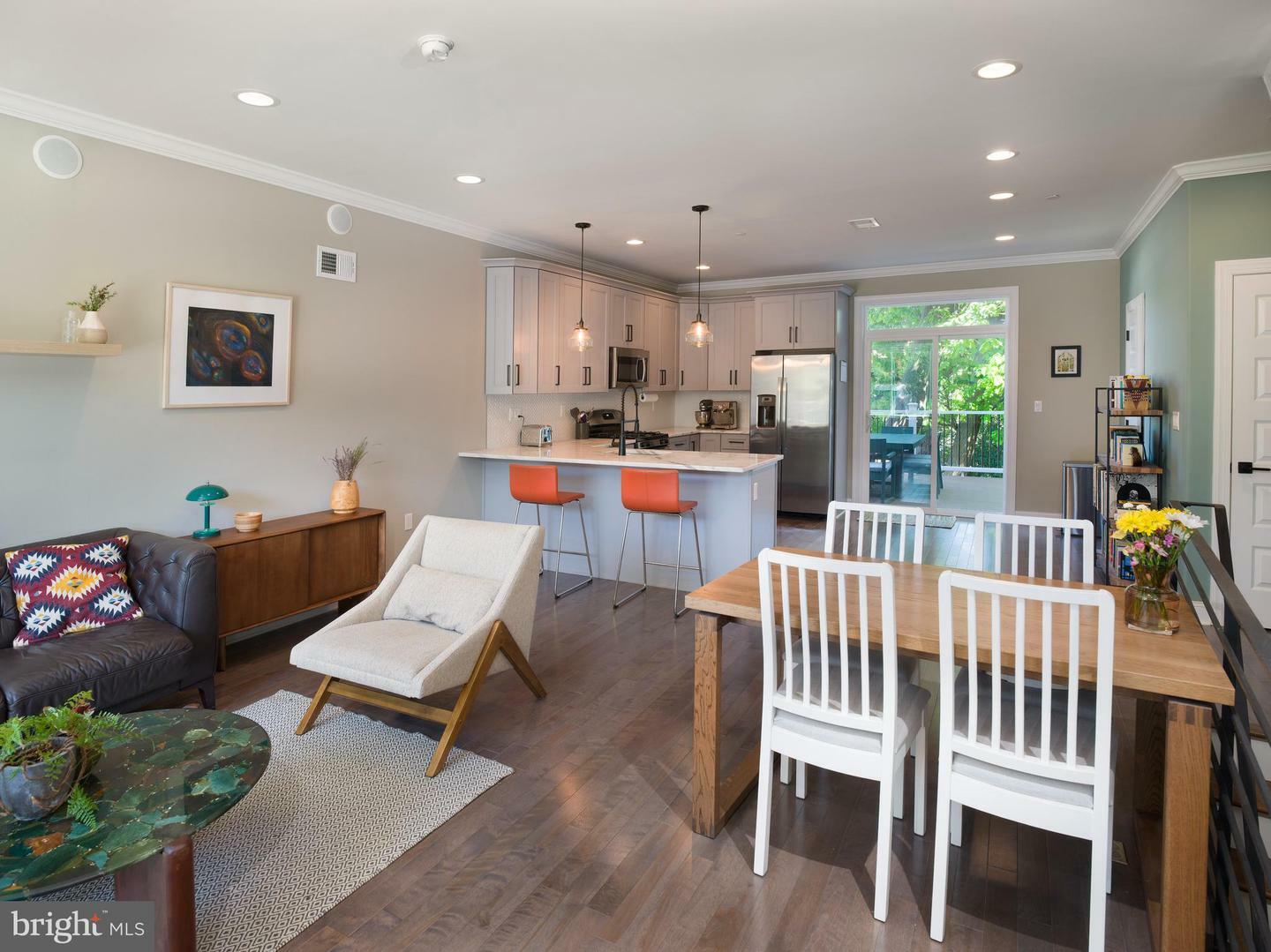 Property Photo: 420 Kingsley Street PA 19128