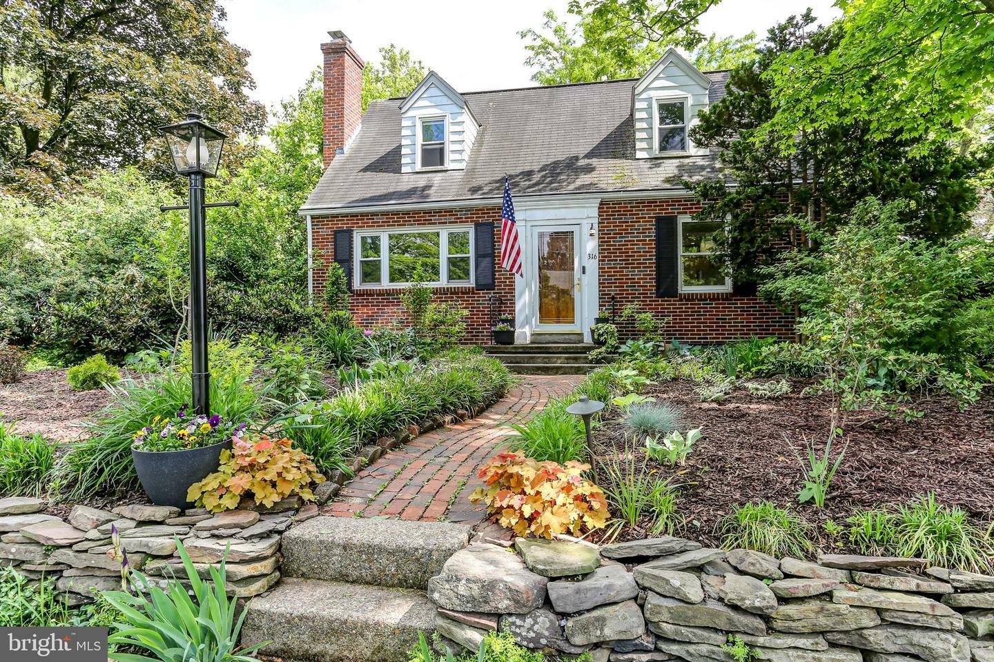 Property Photo: 316 Arch Street PA 17022