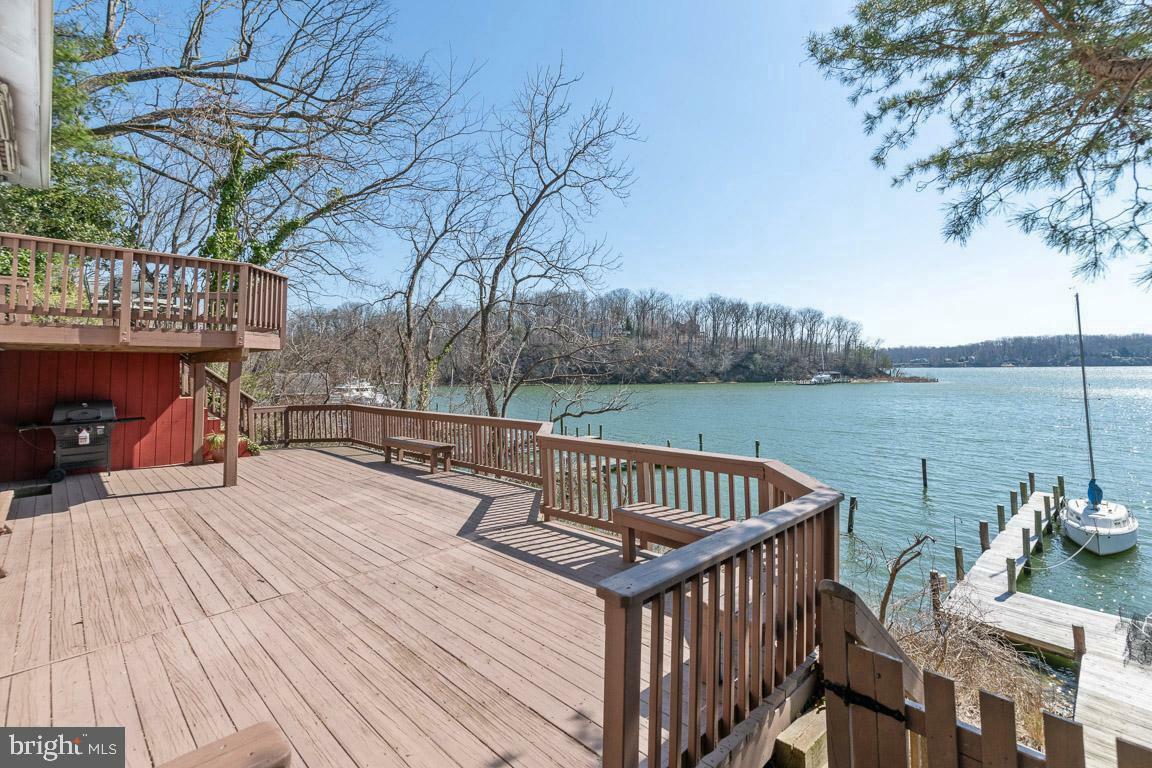 Property Photo: 186 Severn Way MD 21012