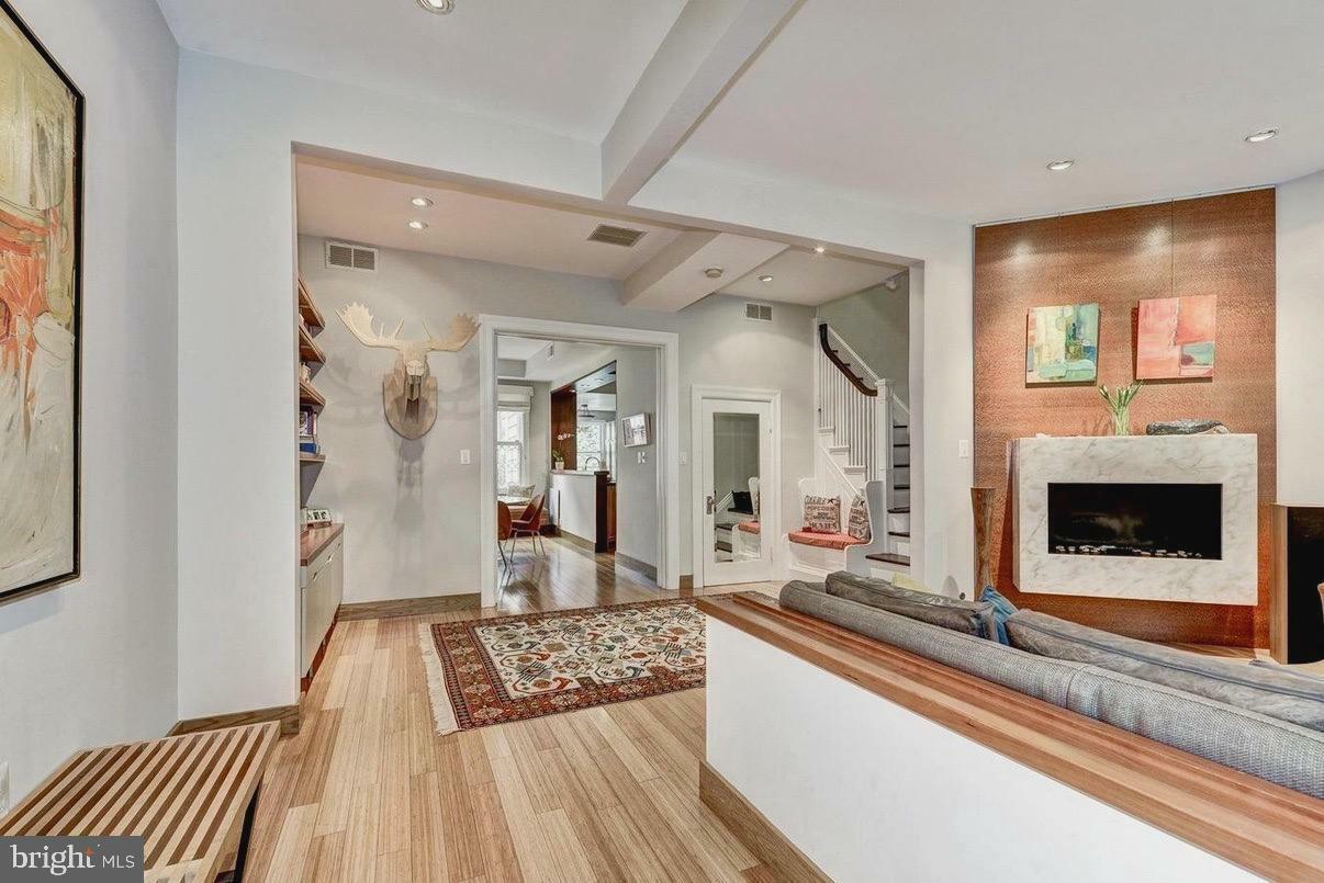 Property Photo: 2033 Park Road NW DC 20010