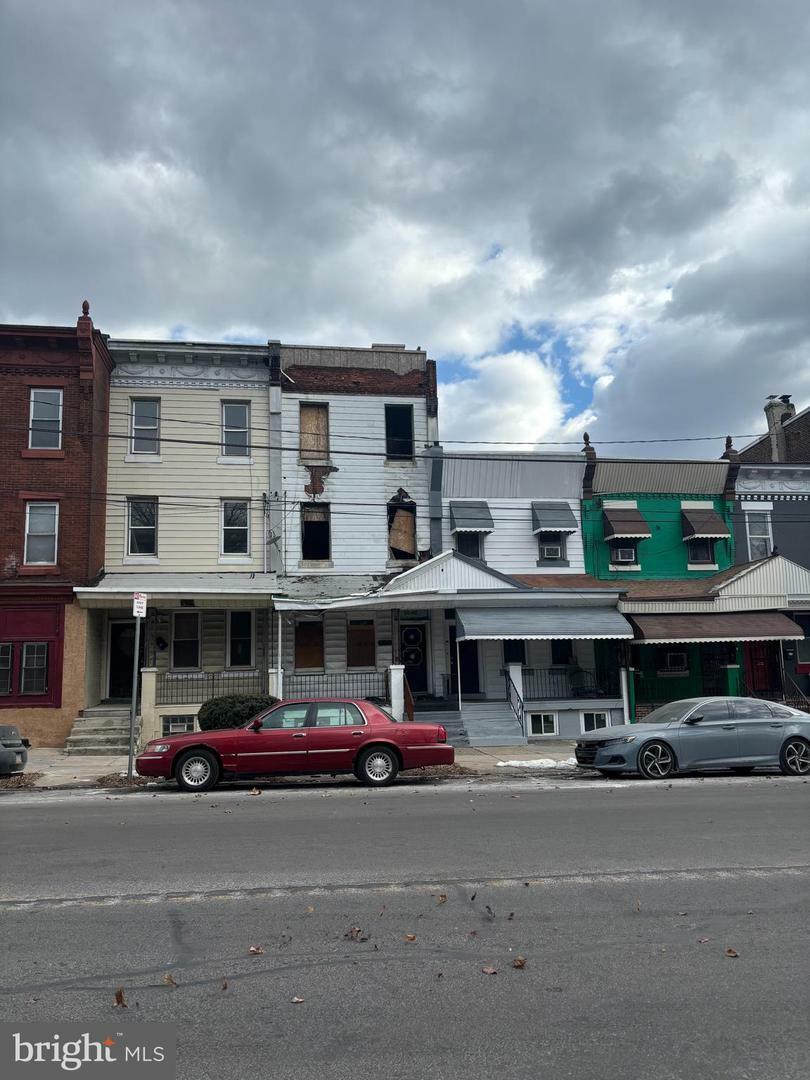 Property Photo: 3347 Ridge Avenue PA 19132