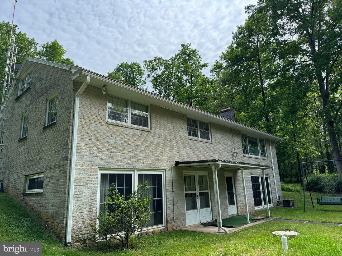 Property Photo: 609 S Kralltown Road PA 17316