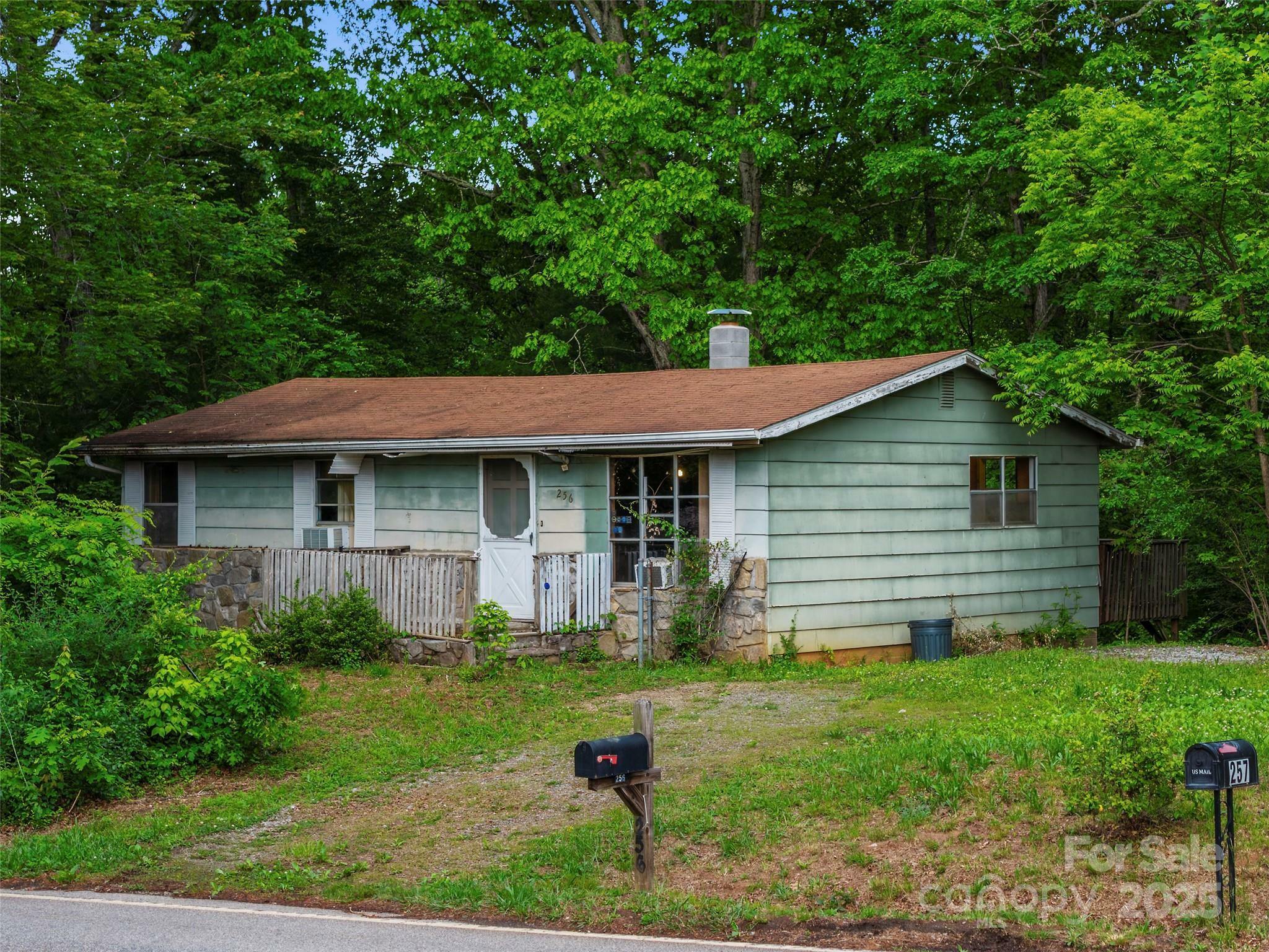256 Goughes Branch Road  Leicester NC 28748 photo