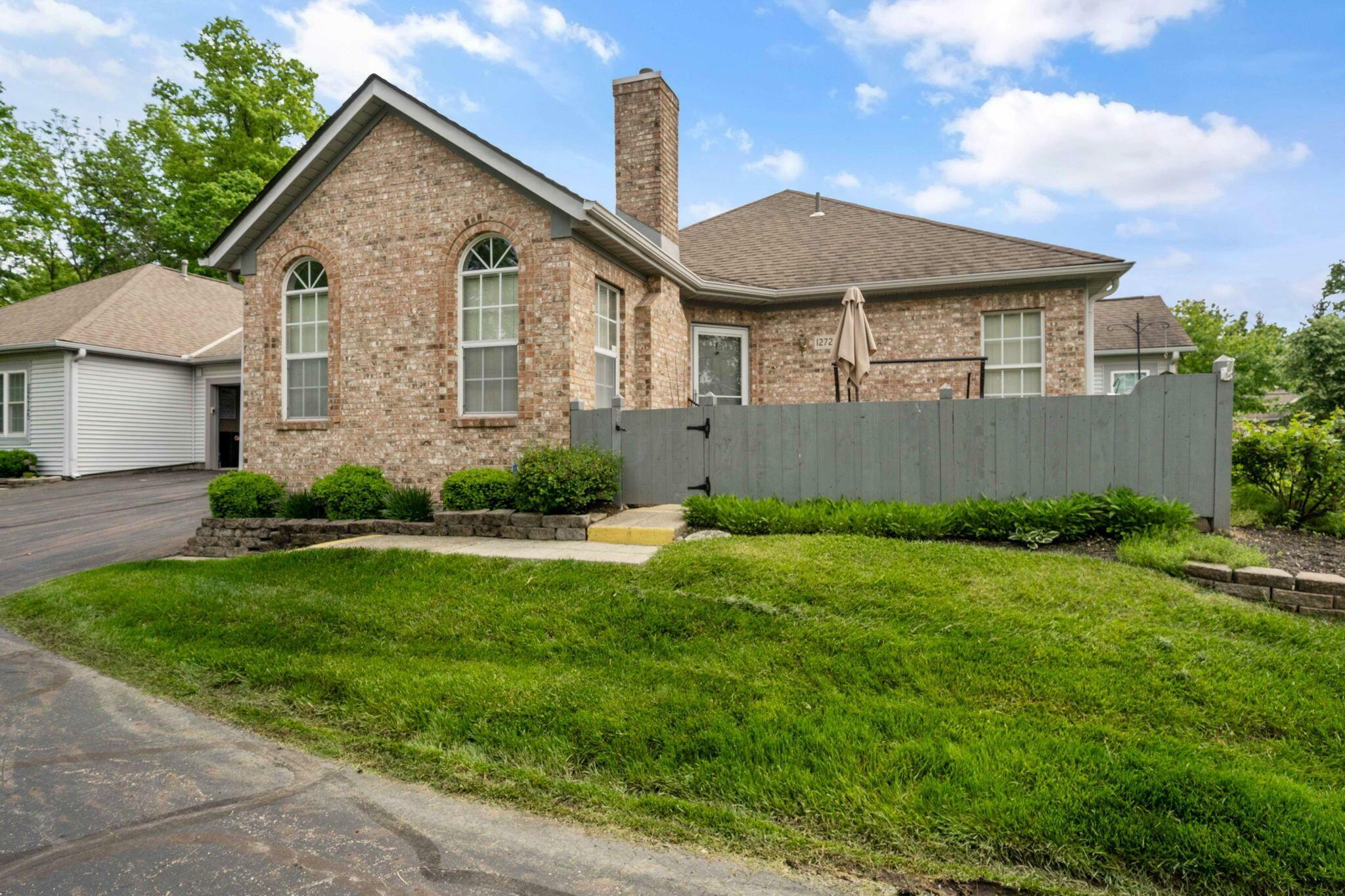1272 Villa Oaks Court  Columbus OH 43230 photo