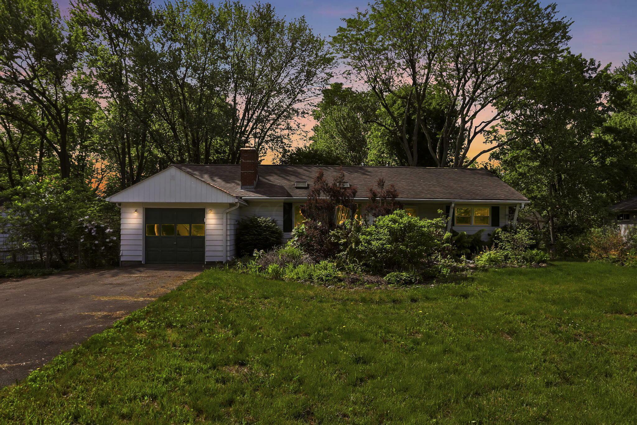4648 E Johnstown Road  Columbus OH 43230 photo