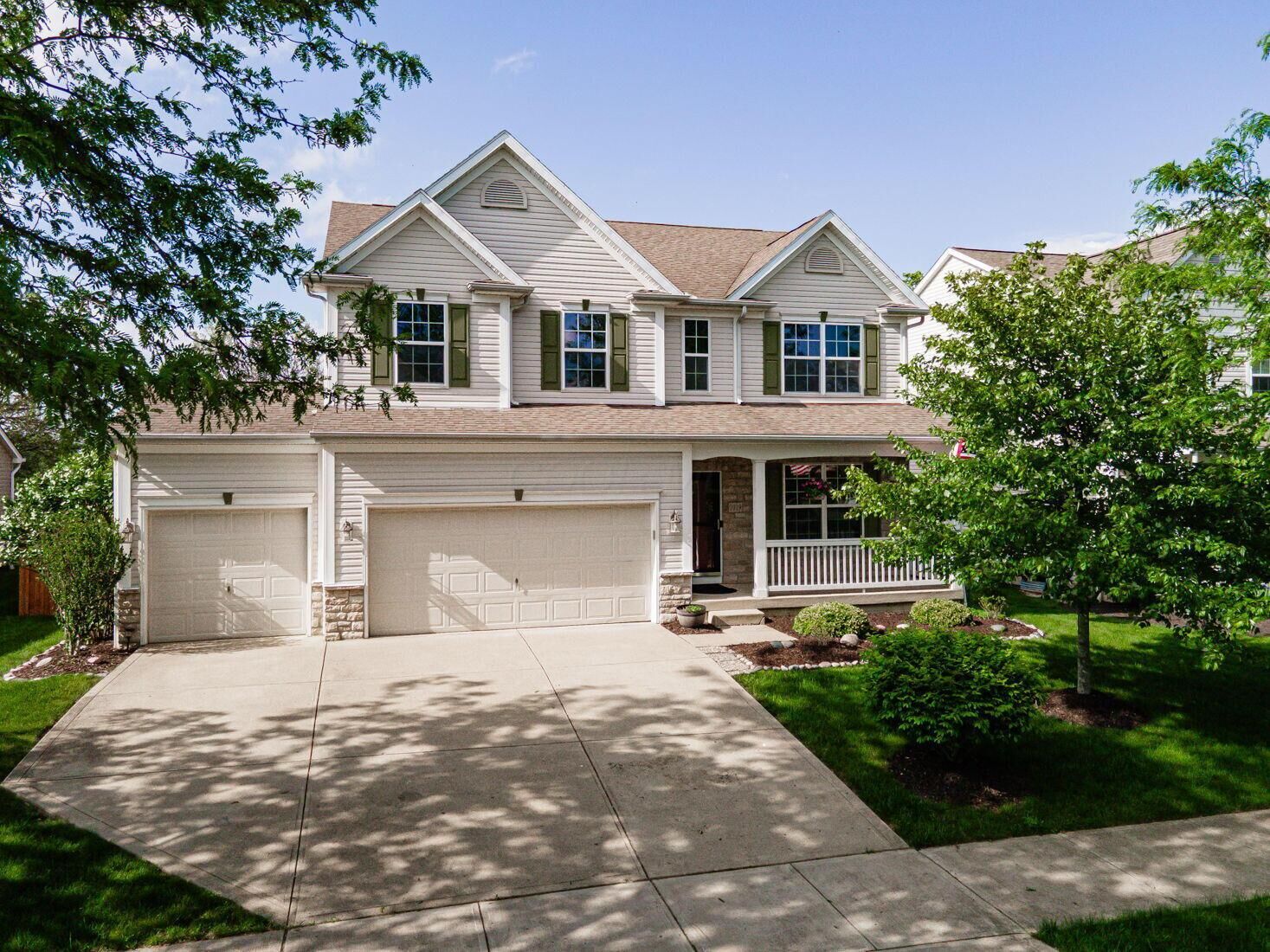 Property Photo: 1019 Wallace Drive OH 43015