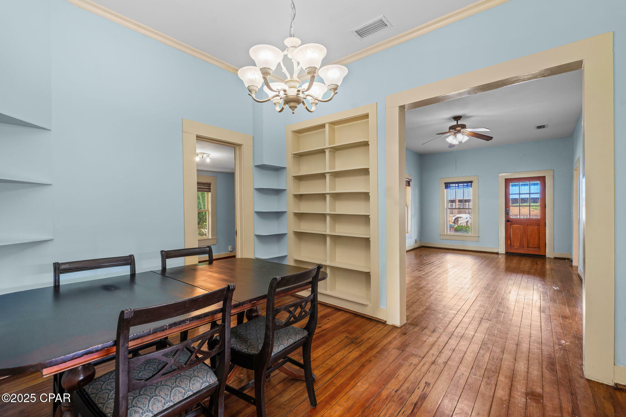 Property Photo: 208 N East Avenue FL 32401