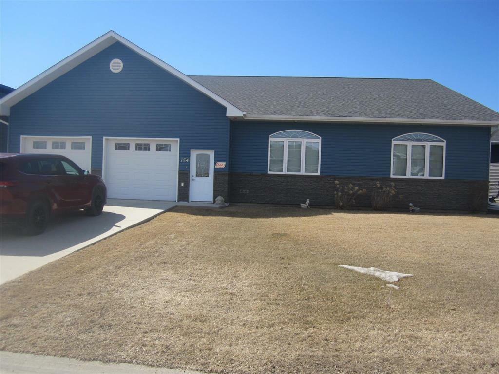 Property Photo: 154 Willow Drive MB R0G 1K0