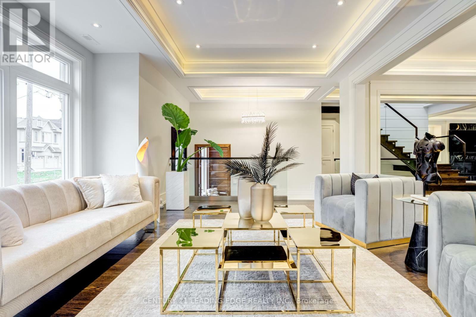 Property Photo: 179 Burndale Avenue ON M2N 1T1