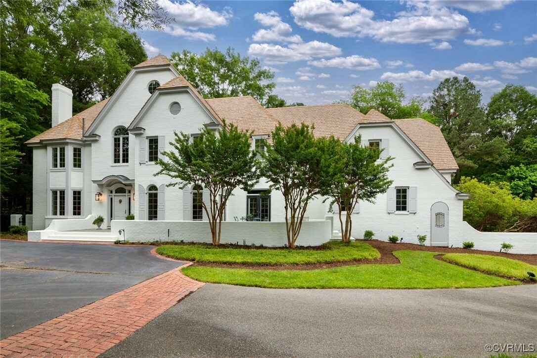 Property Photo: 9001 Forest Ridge Court VA 23229