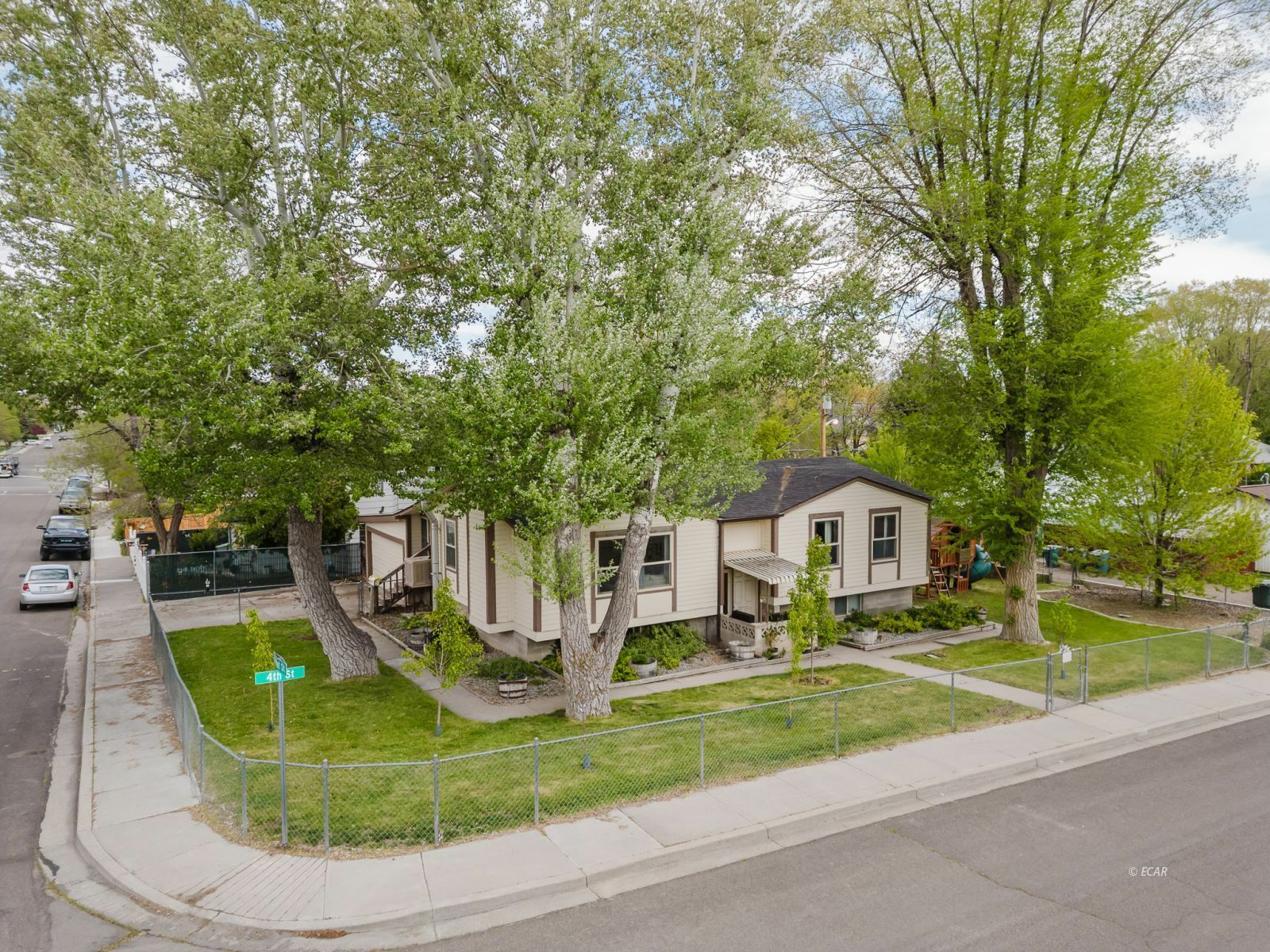 Property Photo: 1476 4th Street NV 89801