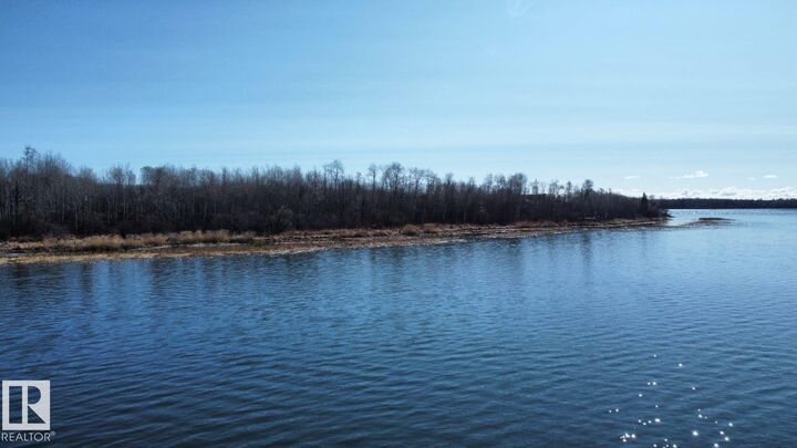 Property Photo: 503 Duncan Road AB T0E 1A0