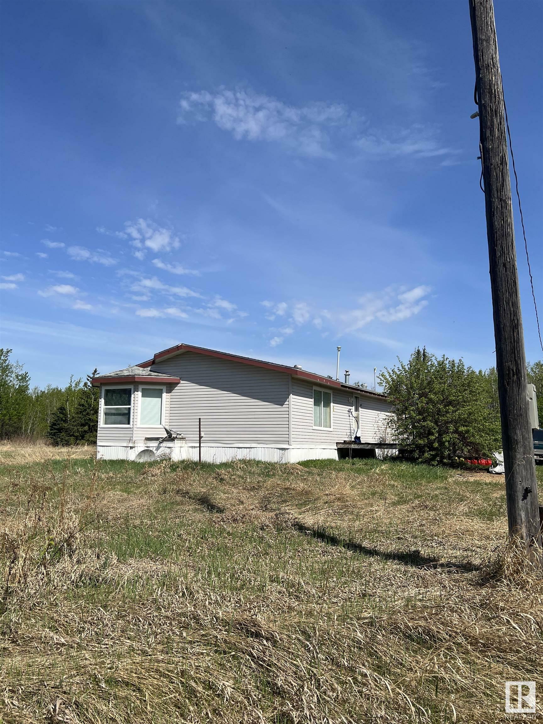 Property Photo: 14323 Township 592 AB T0A 3L0