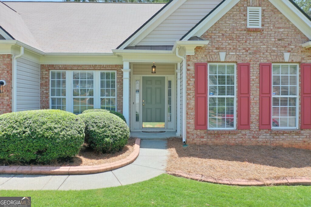 Property Photo:  935 Santa Anita Drive  GA 30189 