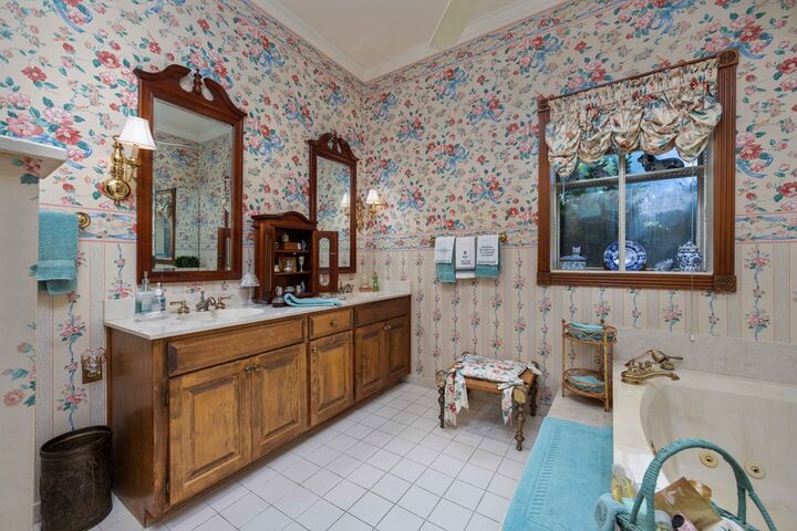 Property Photo:  1400 Eberhart Avenue  GA 31906