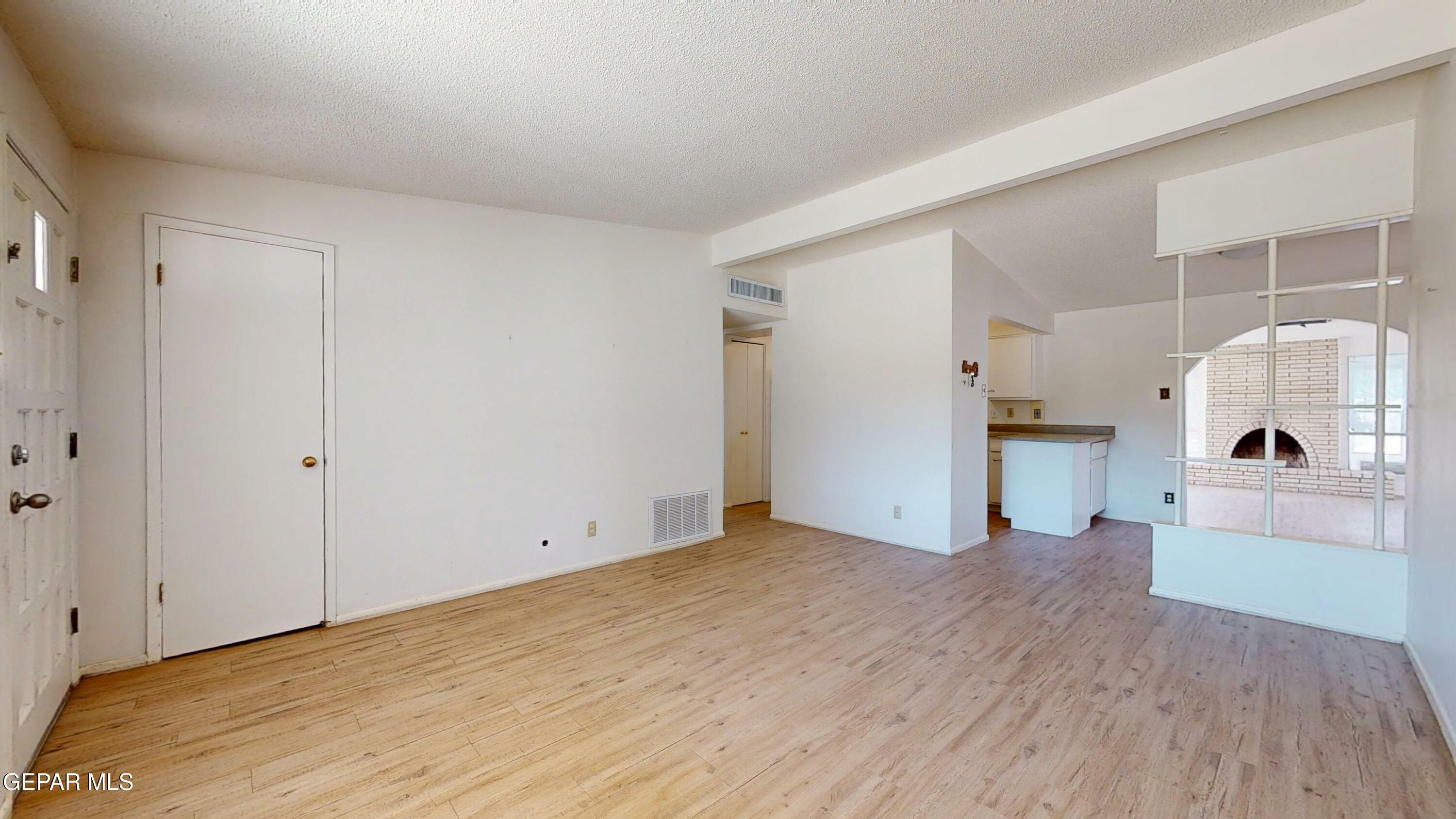 Property Photo: 4553 Skylark Way TX 79922