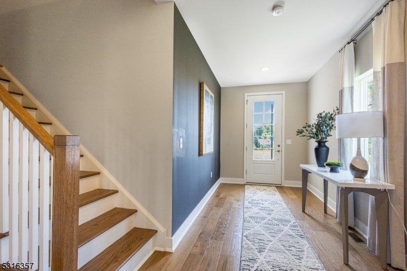 Property Photo: 23 Gladstone Ct NJ 07981