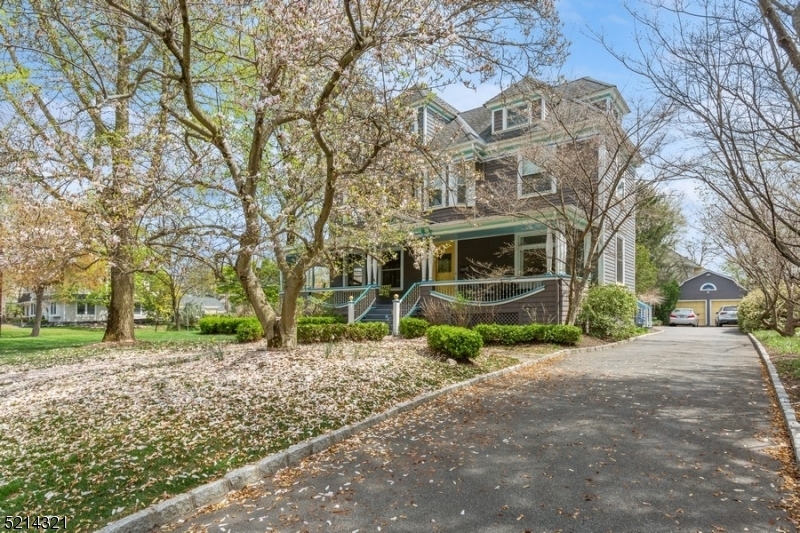 Property Photo: 128 E Dudley Ave NJ 07090