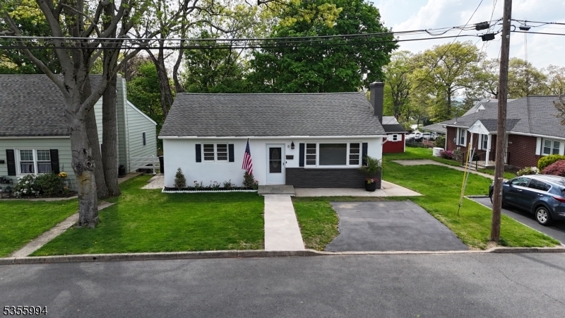 Property Photo: 8 Oak St NJ 07857