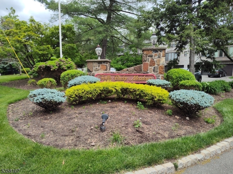 Property Photo: 22 Falls Bridge Dr NJ 07512