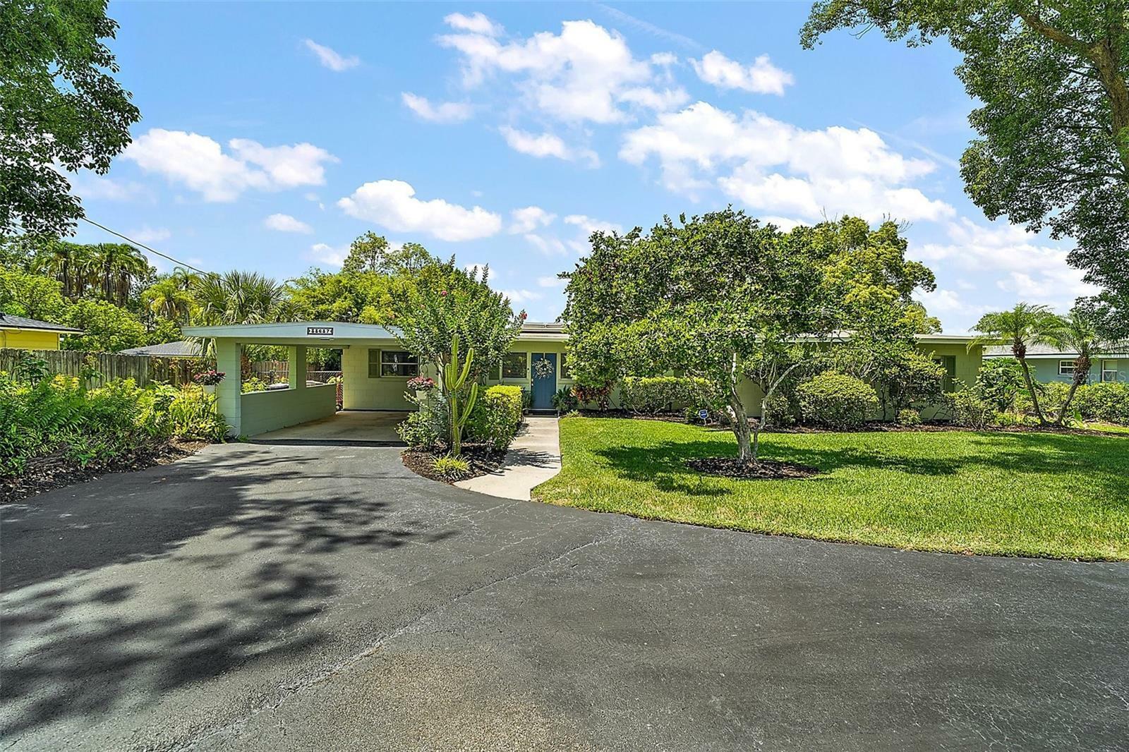 Property Photo: 33637 E Lake Joanna Drive FL 32736
