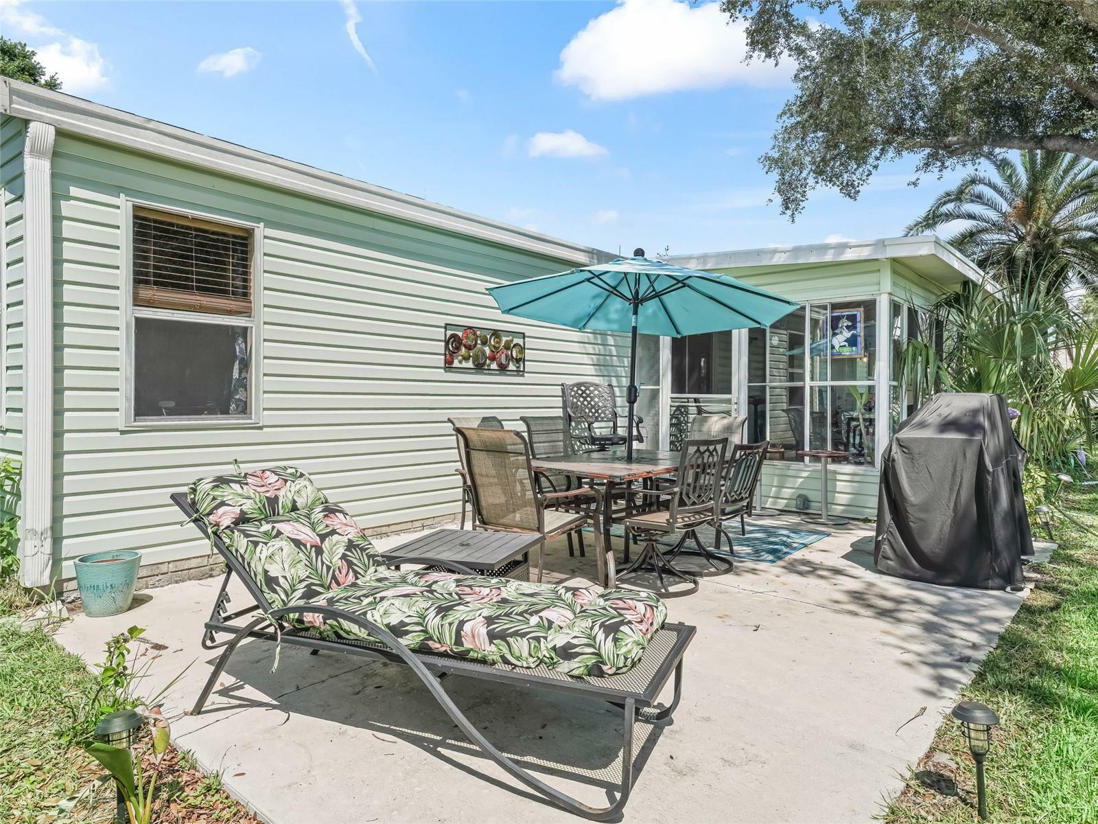 Property Photo: 1202 Del Toro Drive FL 32159