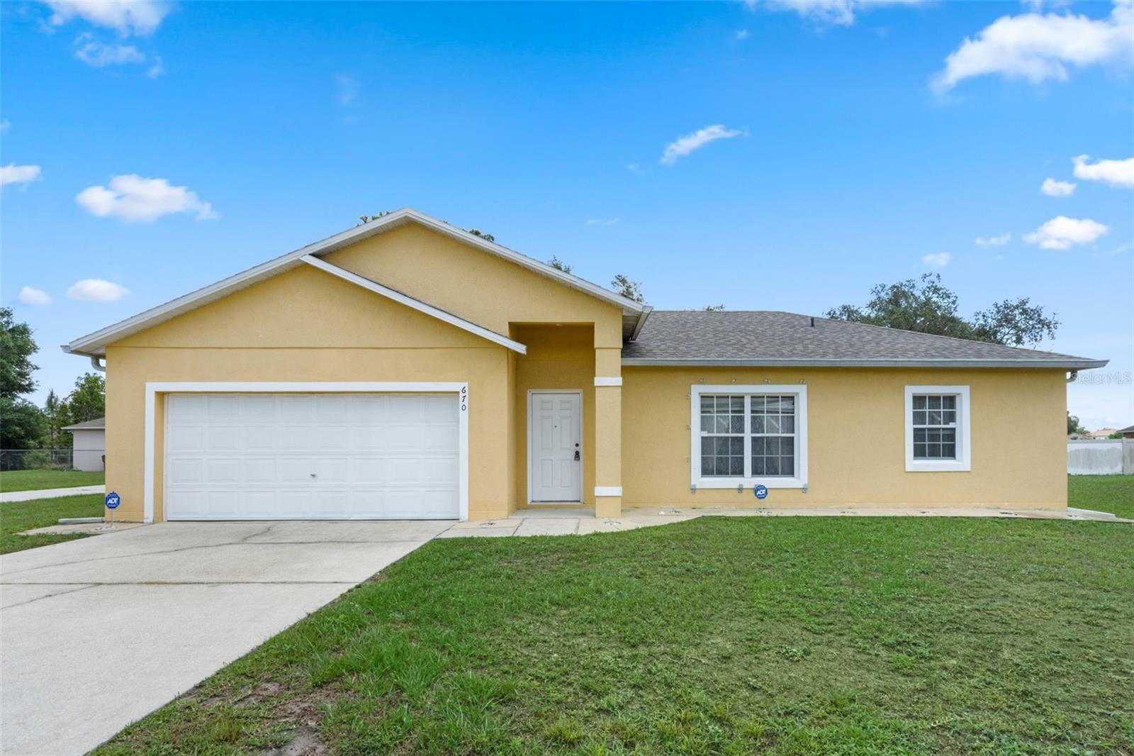 Property Photo: 670 Cotulla Drive FL 34758