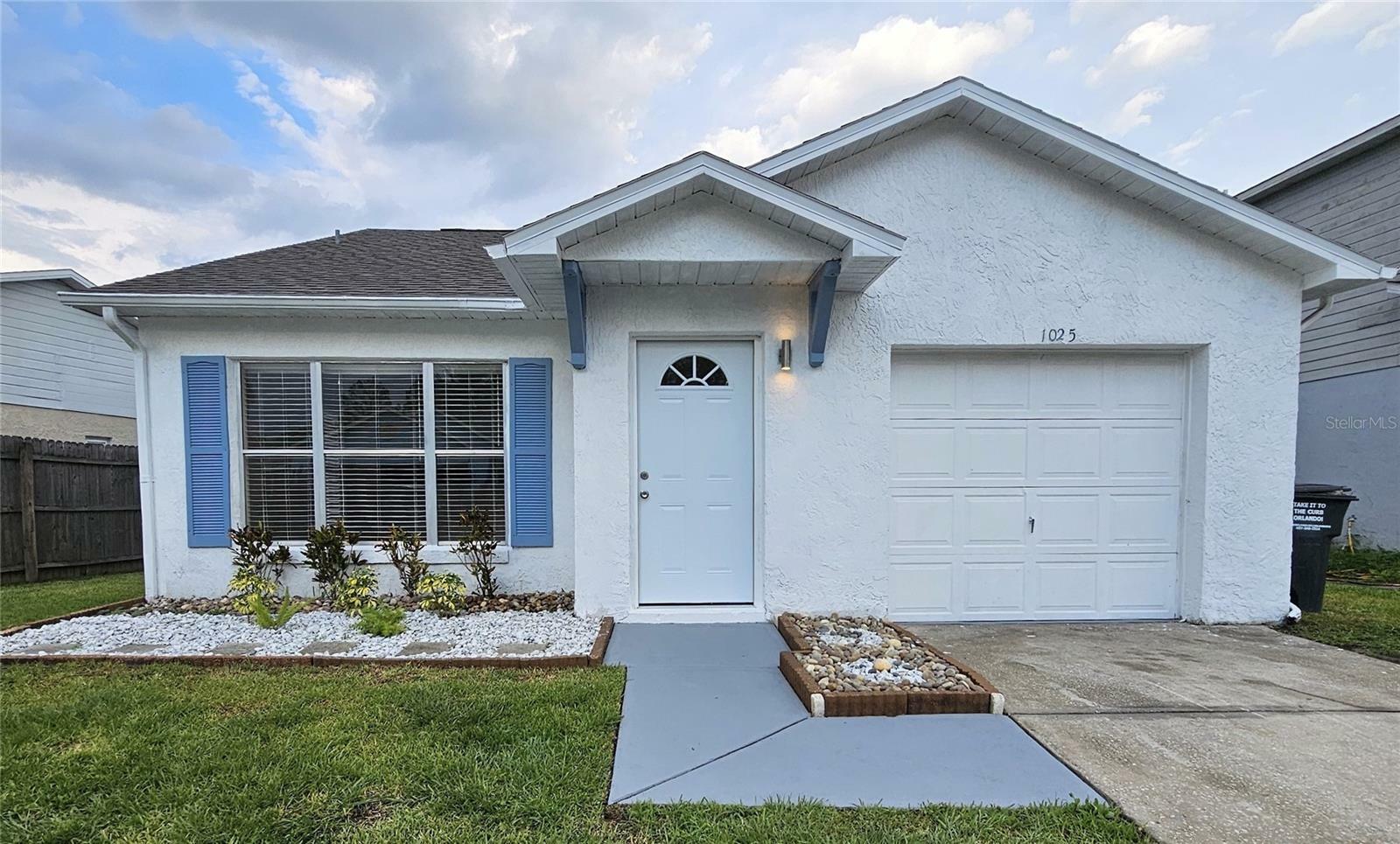 Property Photo: 1025 Clovercrest Road FL 32811
