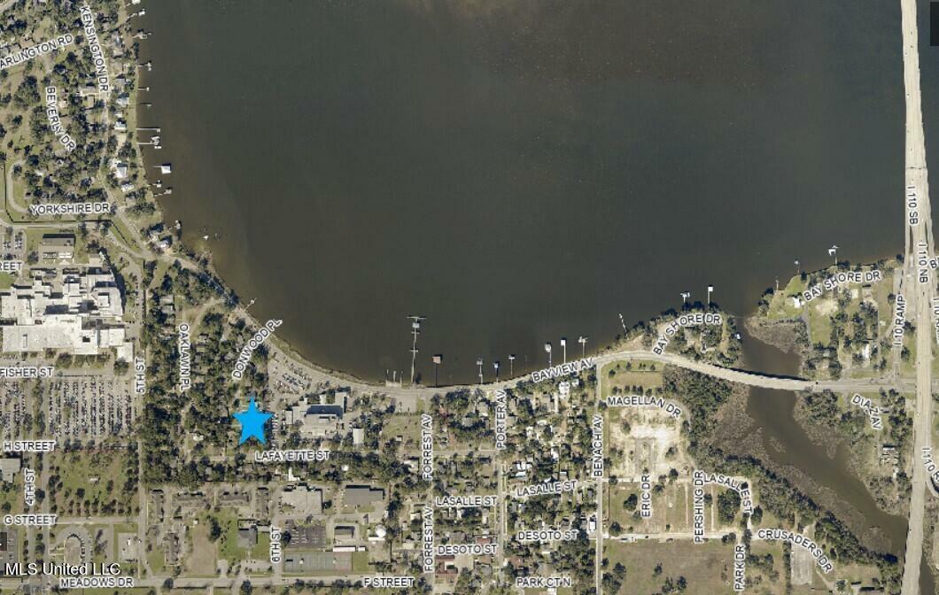 Property Photo: 426 Donwood Place MS 39530