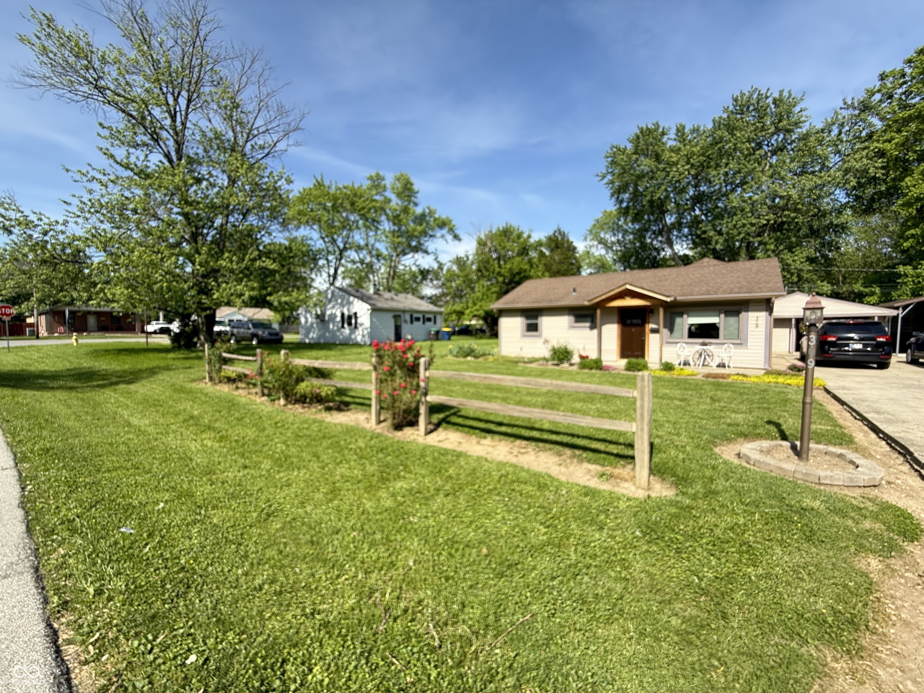 309 Arlington Drive  Whiteland IN 46184 photo