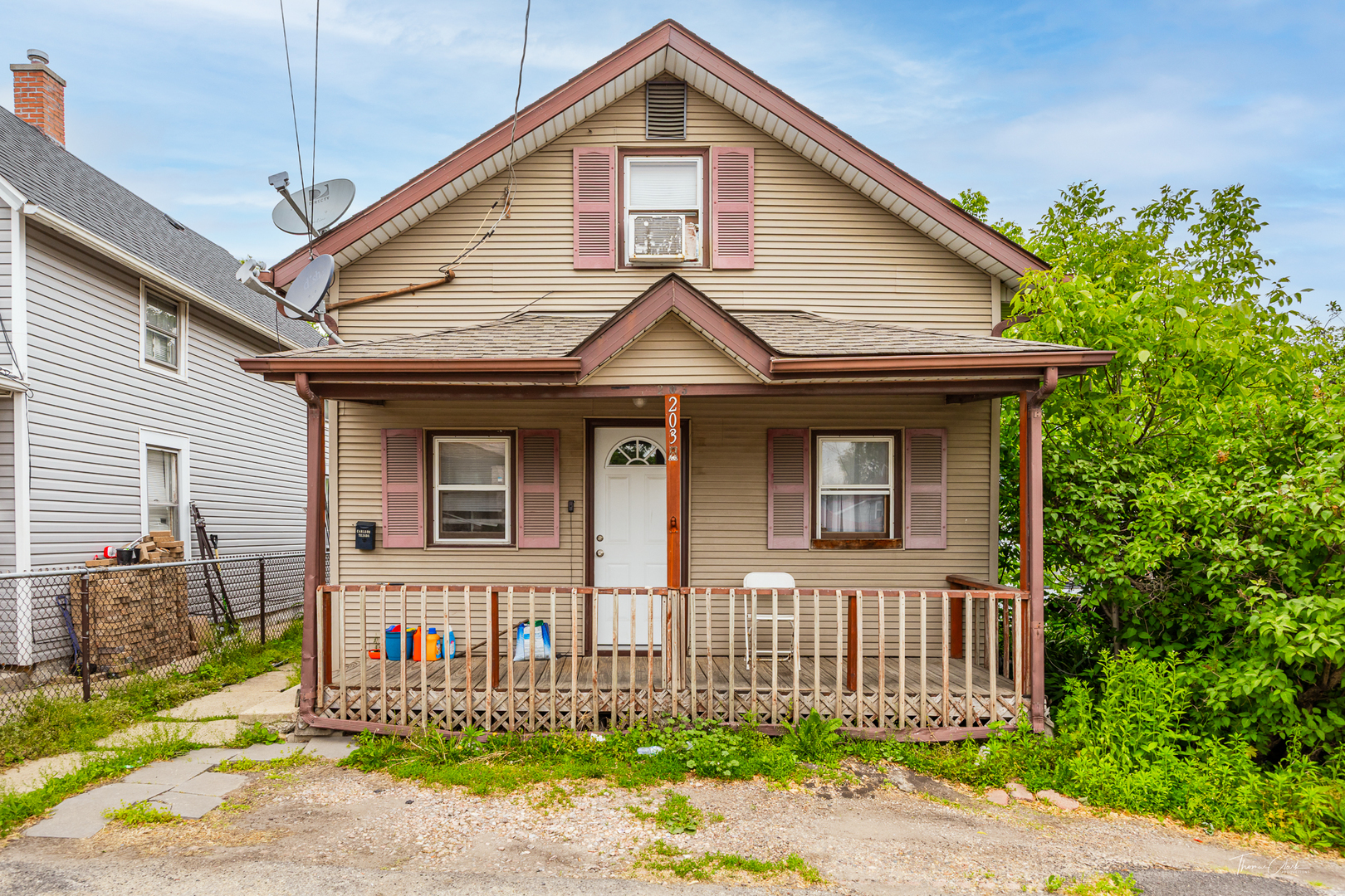 Property Photo: 203 Moran Street IL 60435