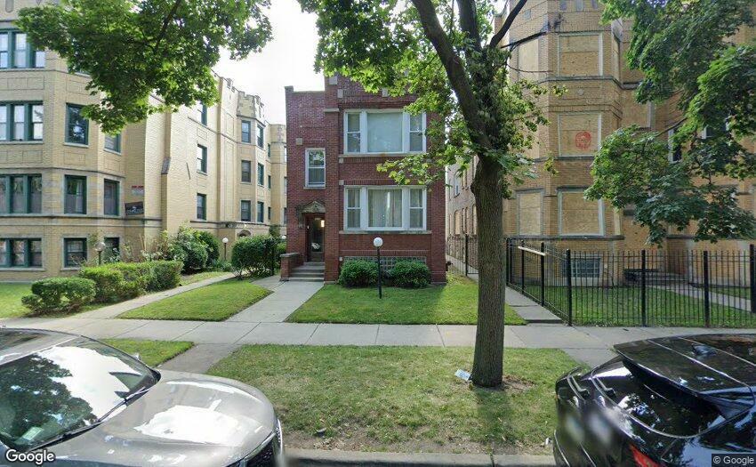 Property Photo:  8019 S Vernon Place  IL 60619 