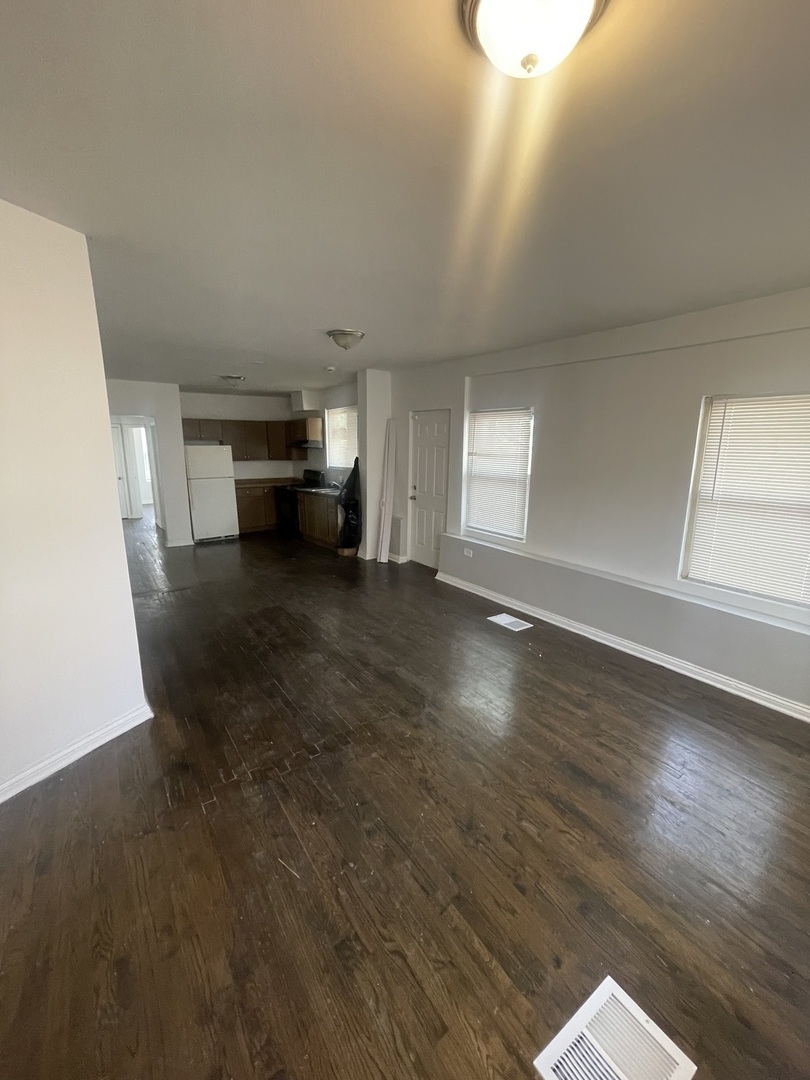 Property Photo: 7414 S Colfax Avenue IL 60649
