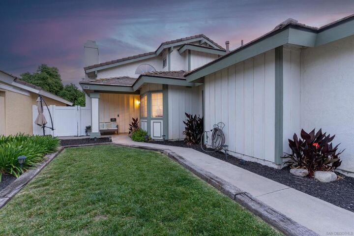Property Photo: 41995 Teatree Ct CA 92591
