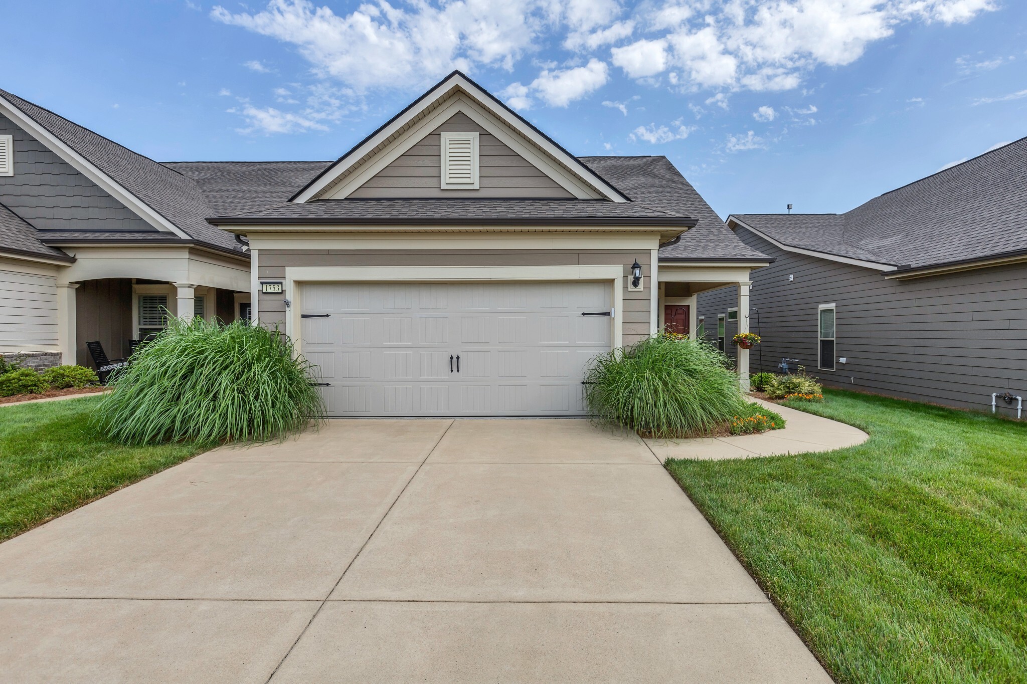 Property Photo: 1753 Humphreys Gln TN 37174