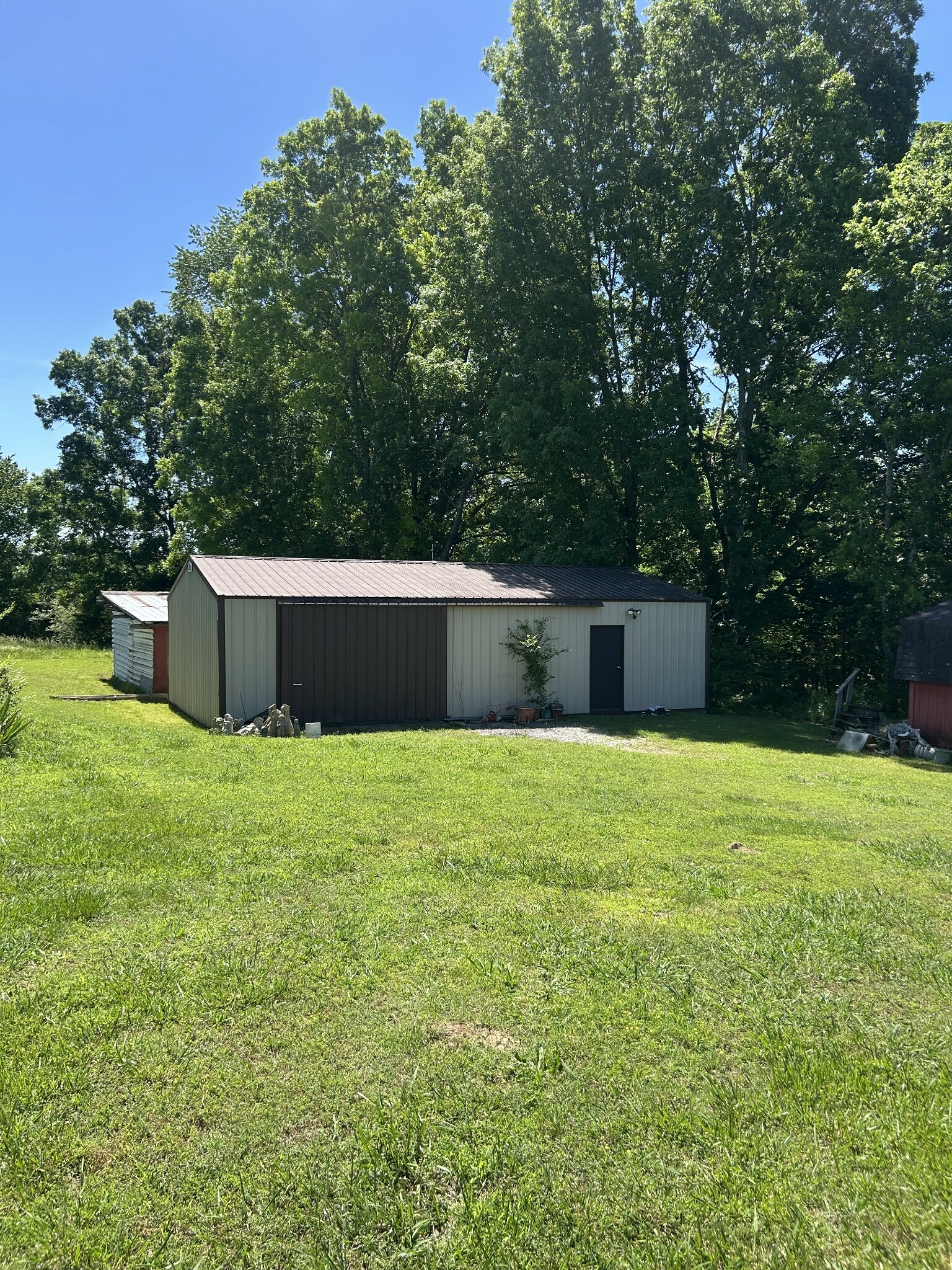 Property Photo: 236 Beartown Rd TN 38469