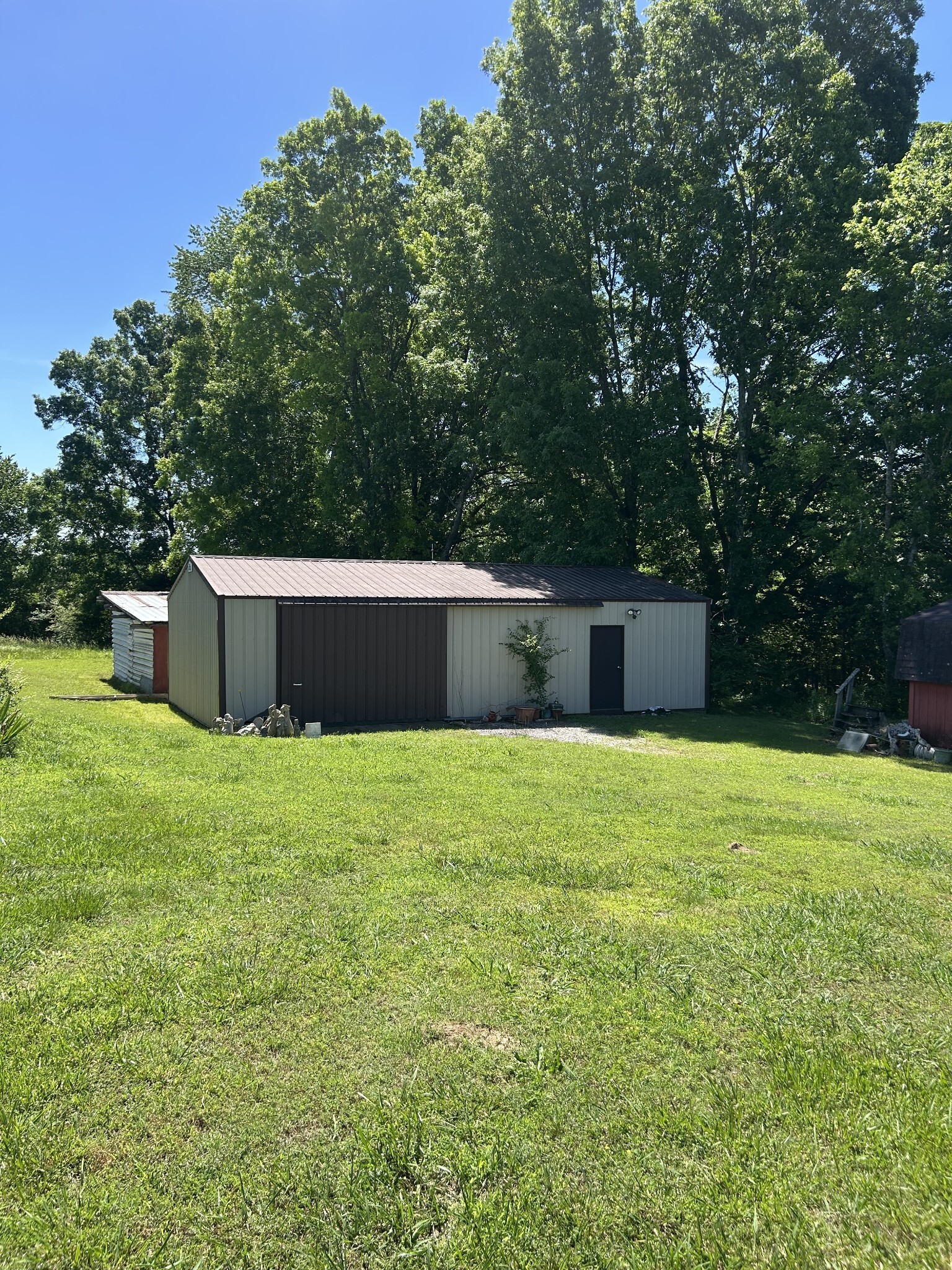 Property Photo: 236 Beartown Rd TN 38469