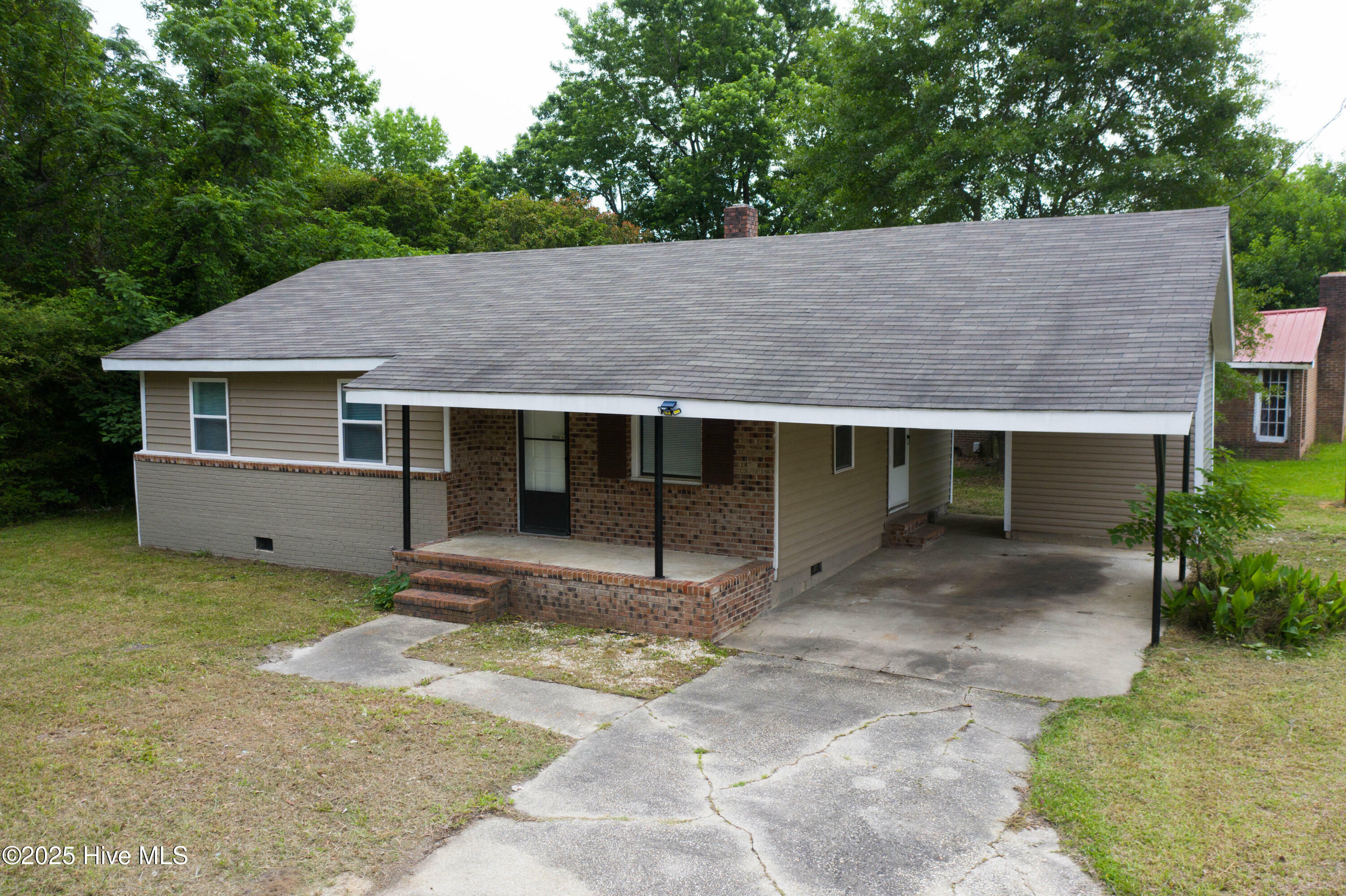 Property Photo: 411 E Institute Street NC 28431