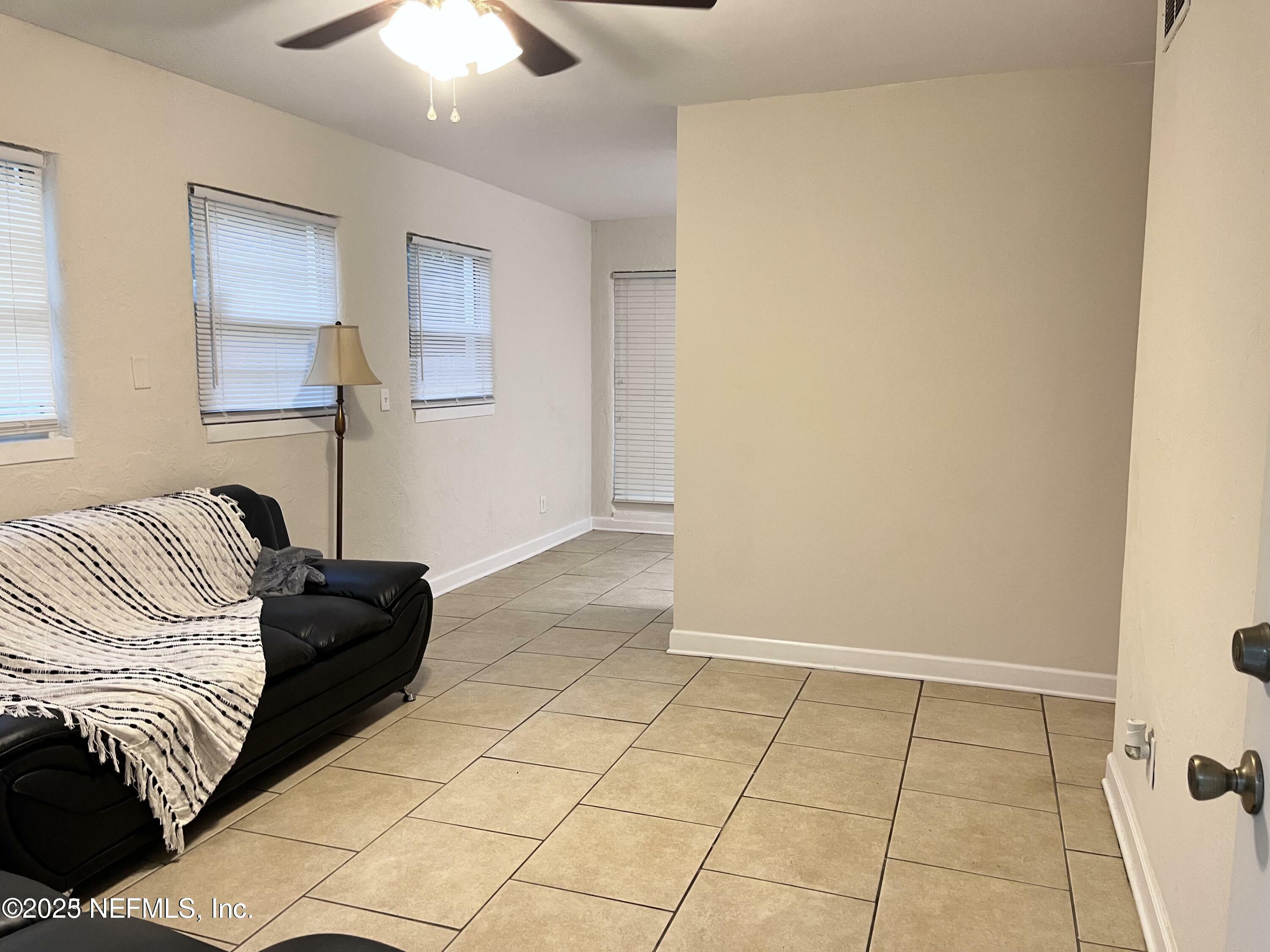 Property Photo:  1434 Domas Drive  FL 32211 