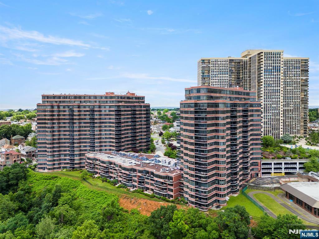 Property Photo: 100 Carlyle Drive 11L-N NJ 07010