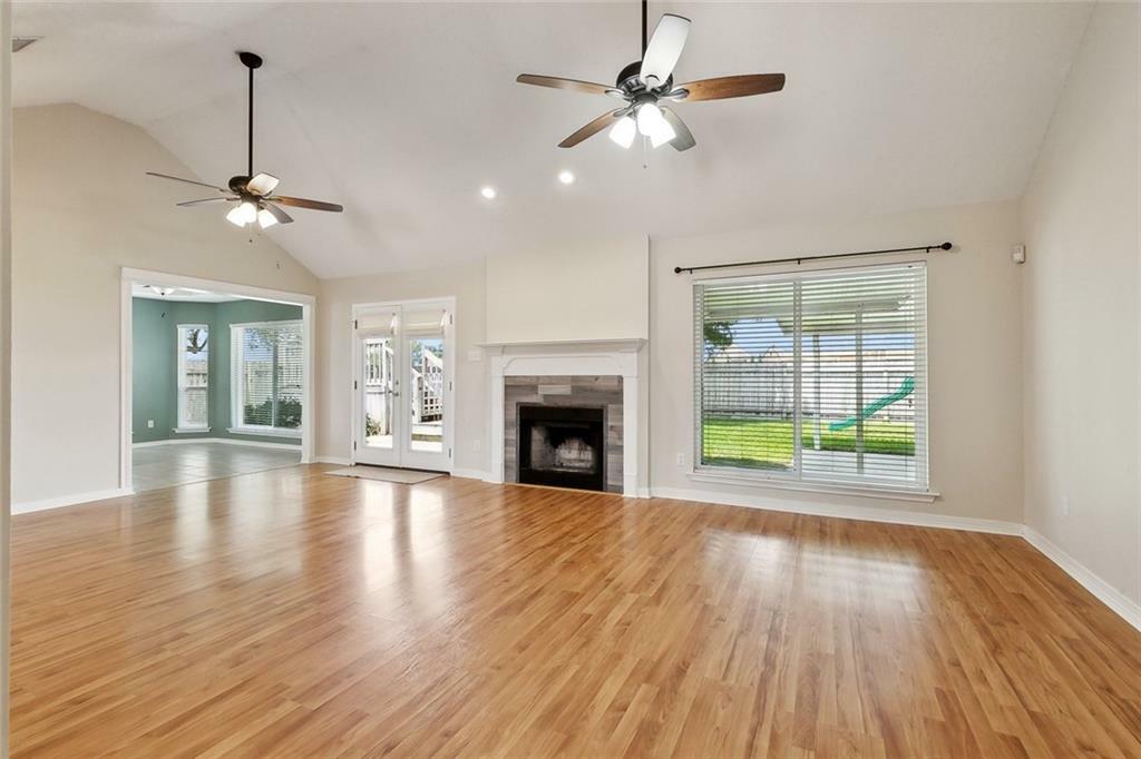 Property Photo: 4740 Red Oak Drive LA 70072