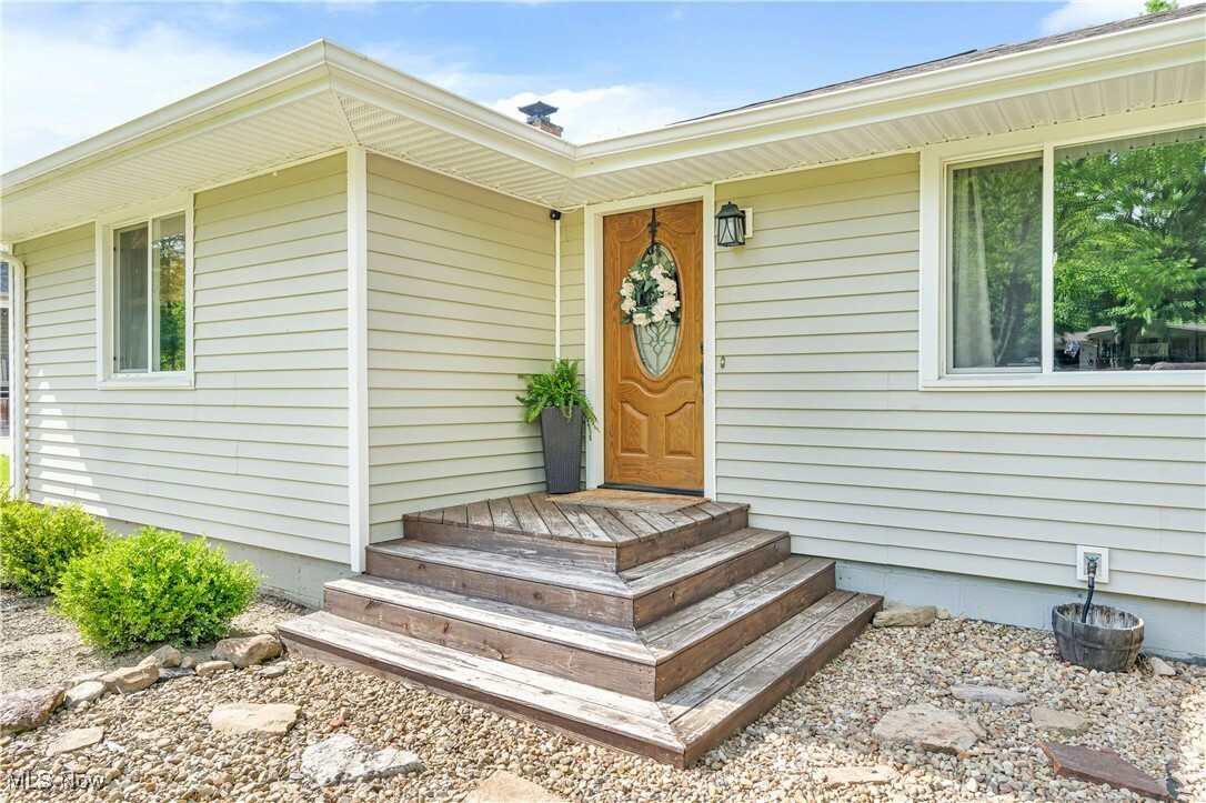 Property Photo: 1047 Prince Drive OH 44410
