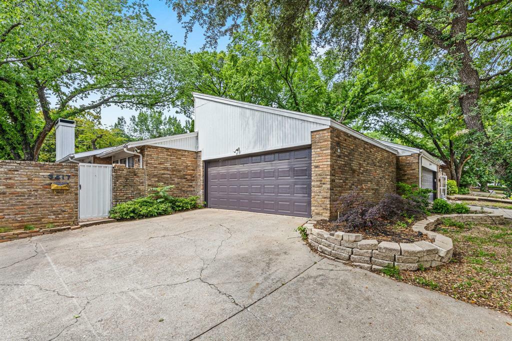 Property Photo: 3417 Bristol Road TX 76107